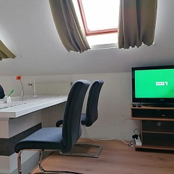 Küche mit Fernseher, gratis Netflix und Joyn